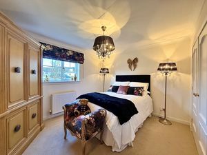 Photo 7- click for photo gallery